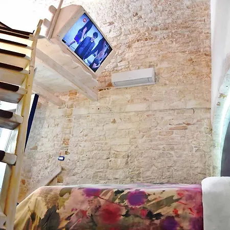 L'angolo Di Gaudi, Alcoba Fascinosa Bed & Breakfast Putignano